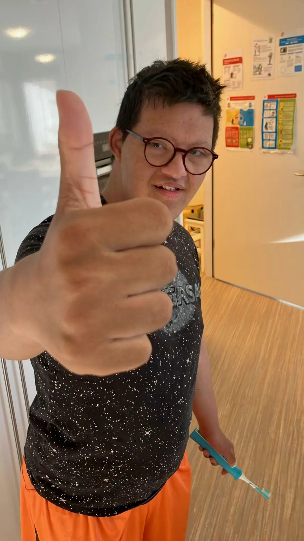 Thumbnail bij blog: Mijn zoon is fantastisch geïnstitutionaliseerd!