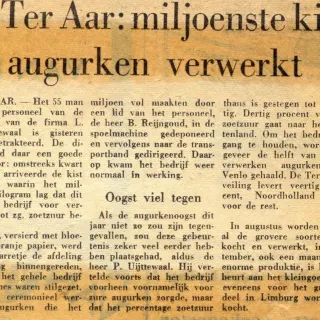 L.P. Uijttewaal: de miljoenste kilo augurken is verwerkt.